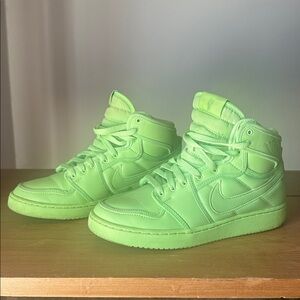 Nike Air Jordan 1 KO Billie Eilish Ghost Green Women’s 8.5 / Men’s 7 Pre-Owned